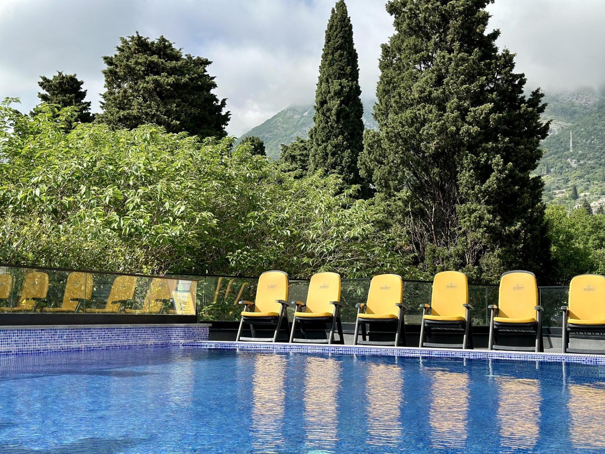 Hotel Del Medio ストモレ エクステリア 写真